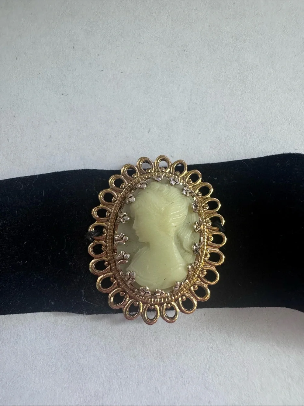 Black Velvet Cameo Choker Necklace - Unbranded